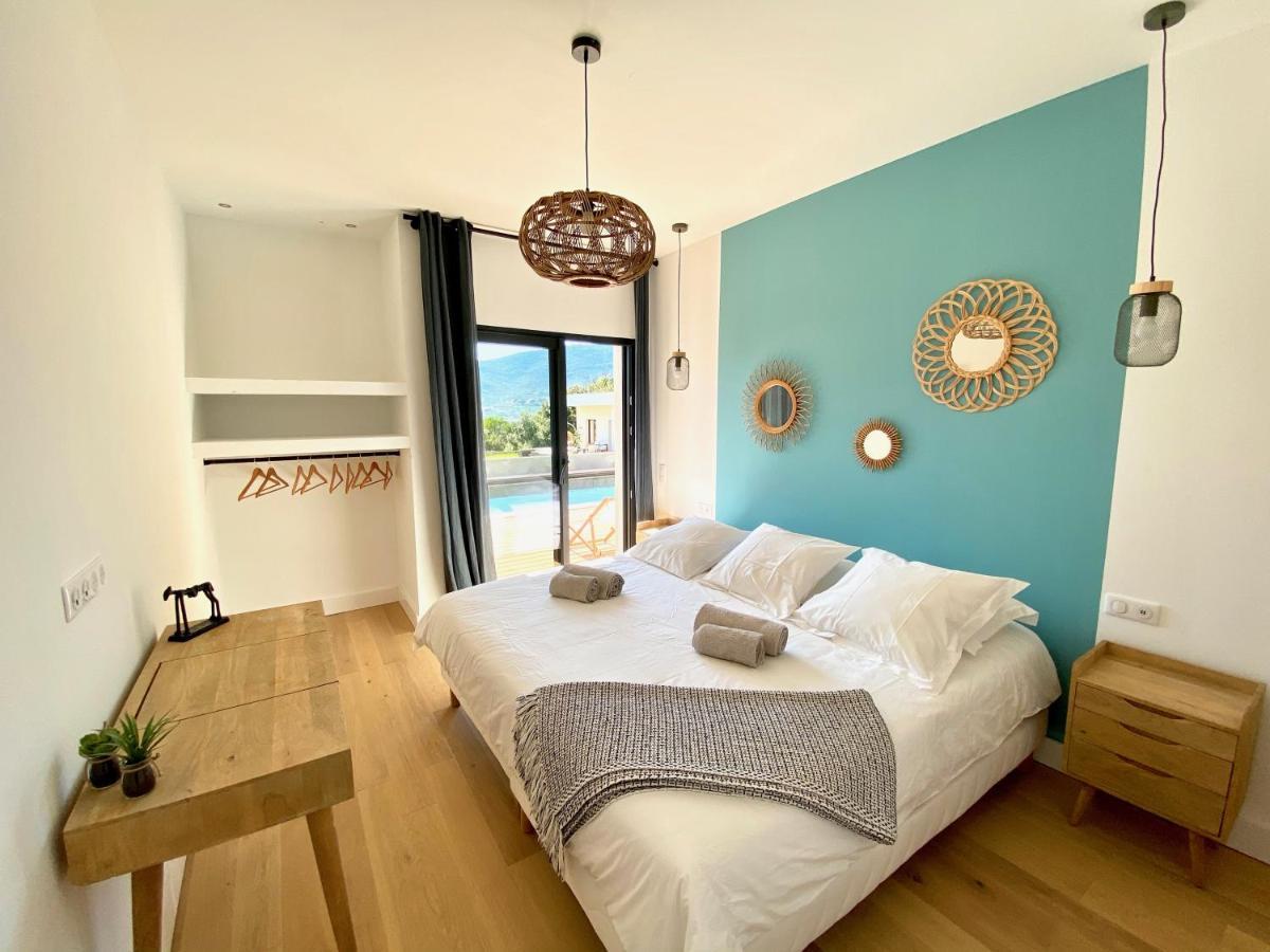 Villas De Standing Avec Magnifique Vue Mer Et Piscines Privees, Sagone Сагон Экстерьер фото