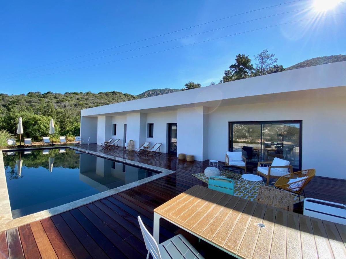 Villas De Standing Avec Magnifique Vue Mer Et Piscines Privees, Sagone Сагон Экстерьер фото