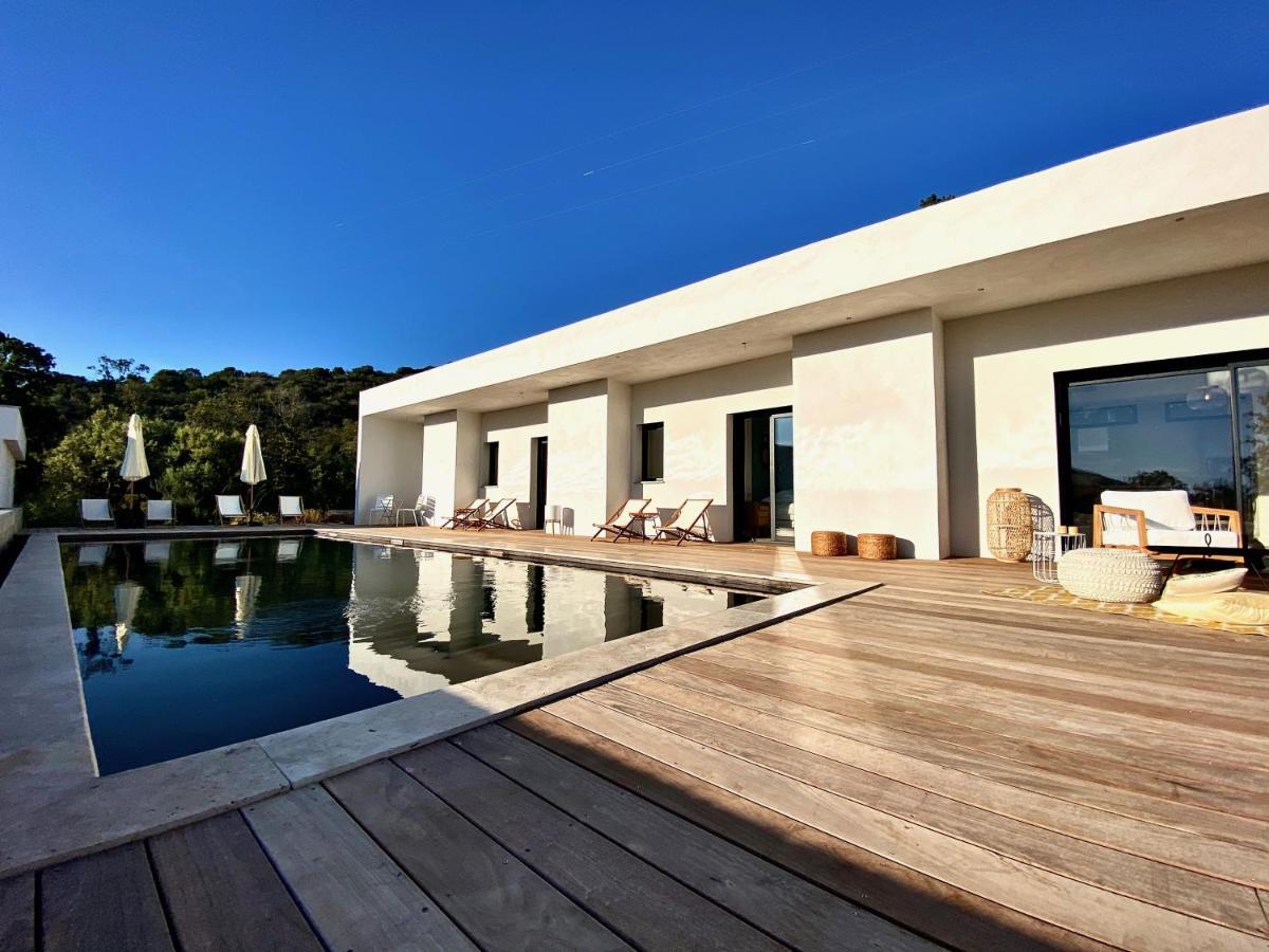 Villas De Standing Avec Magnifique Vue Mer Et Piscines Privees, Sagone Сагон Экстерьер фото