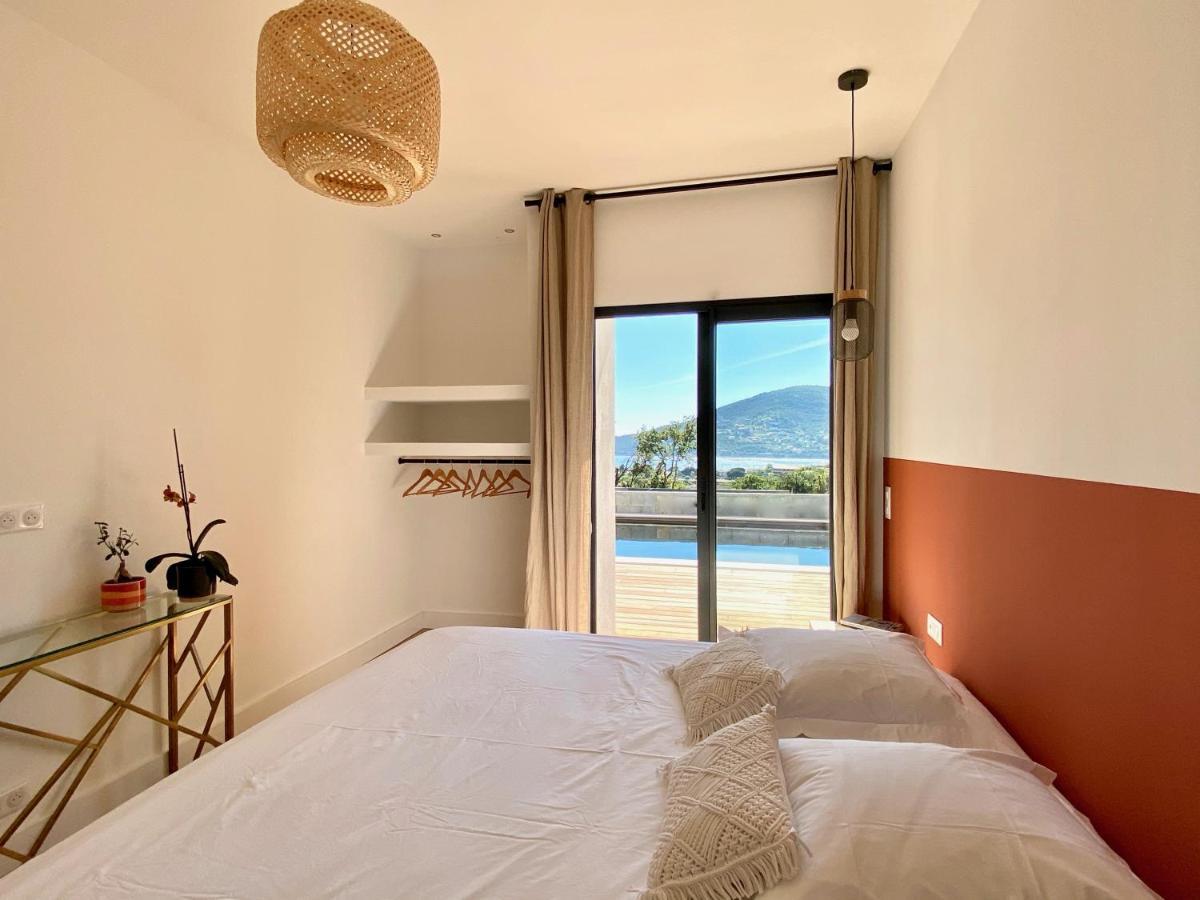 Villas De Standing Avec Magnifique Vue Mer Et Piscines Privees, Sagone Сагон Экстерьер фото