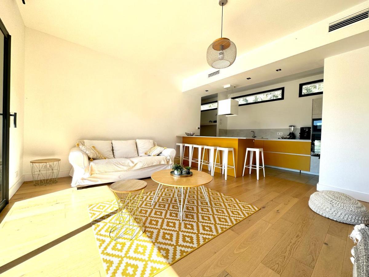Villas De Standing Avec Magnifique Vue Mer Et Piscines Privees, Sagone Сагон Экстерьер фото