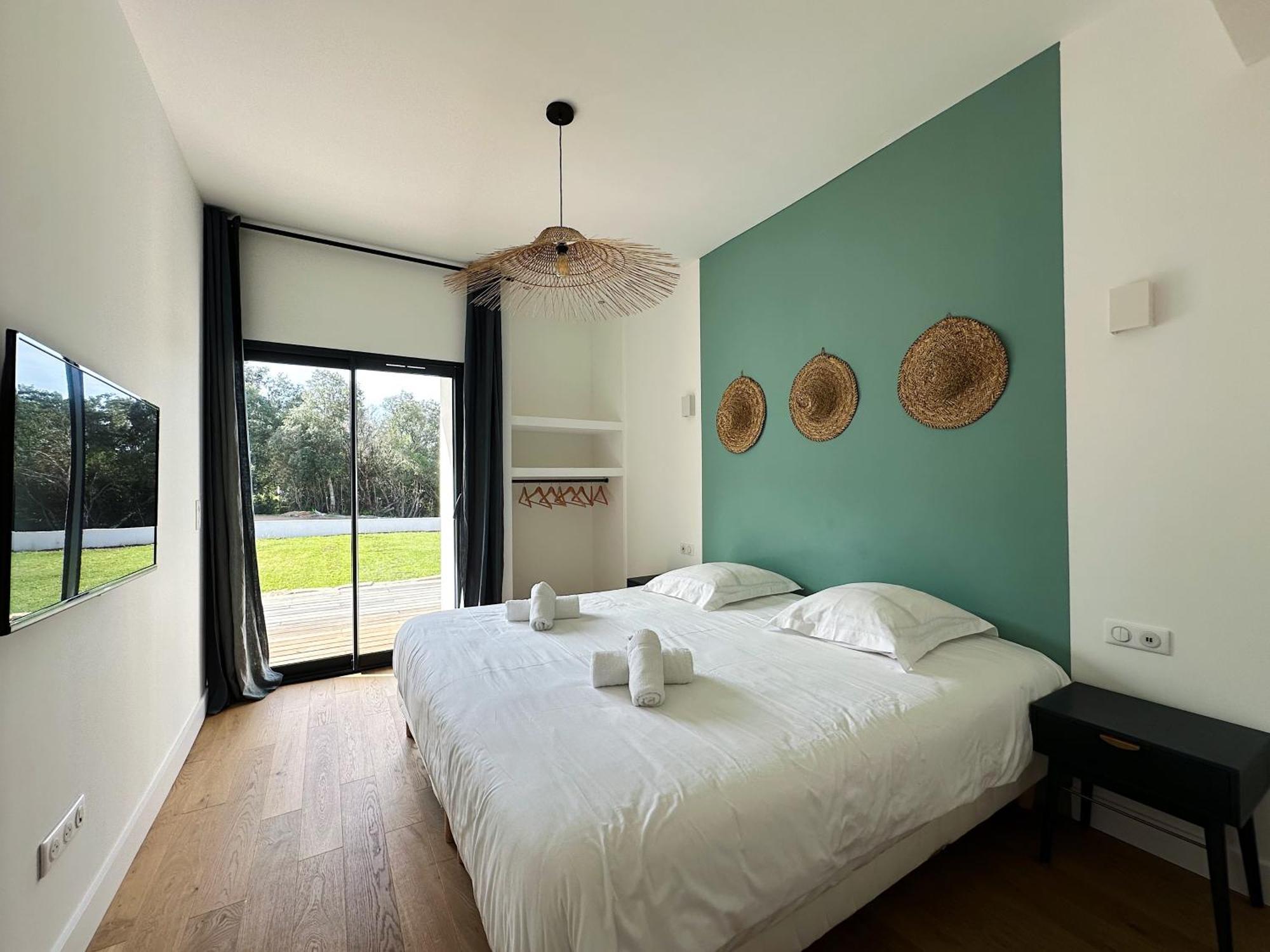 Villas De Standing Avec Magnifique Vue Mer Et Piscines Privees, Sagone Сагон Экстерьер фото